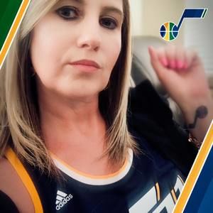 Meet your Posher, Angie